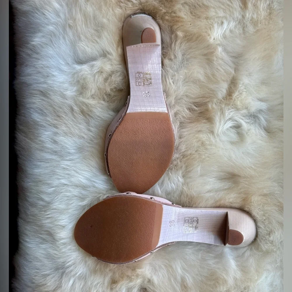 Burberry Pink Slide Sandals 38 - Picture 6 of 11